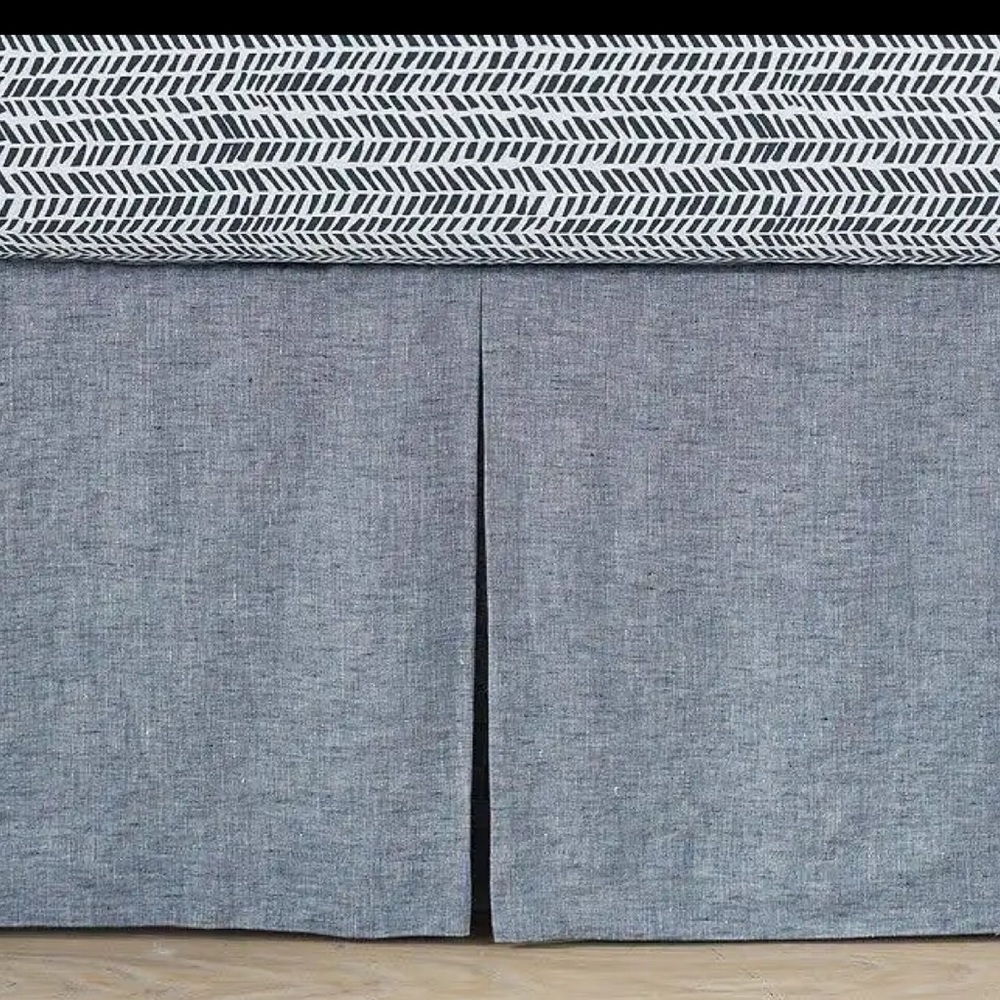 Pottery Barn Kids Belgian flax linen crib skirt